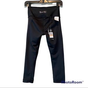 NWT UA UNDER ARMOUR high waist capris women small black heat gear